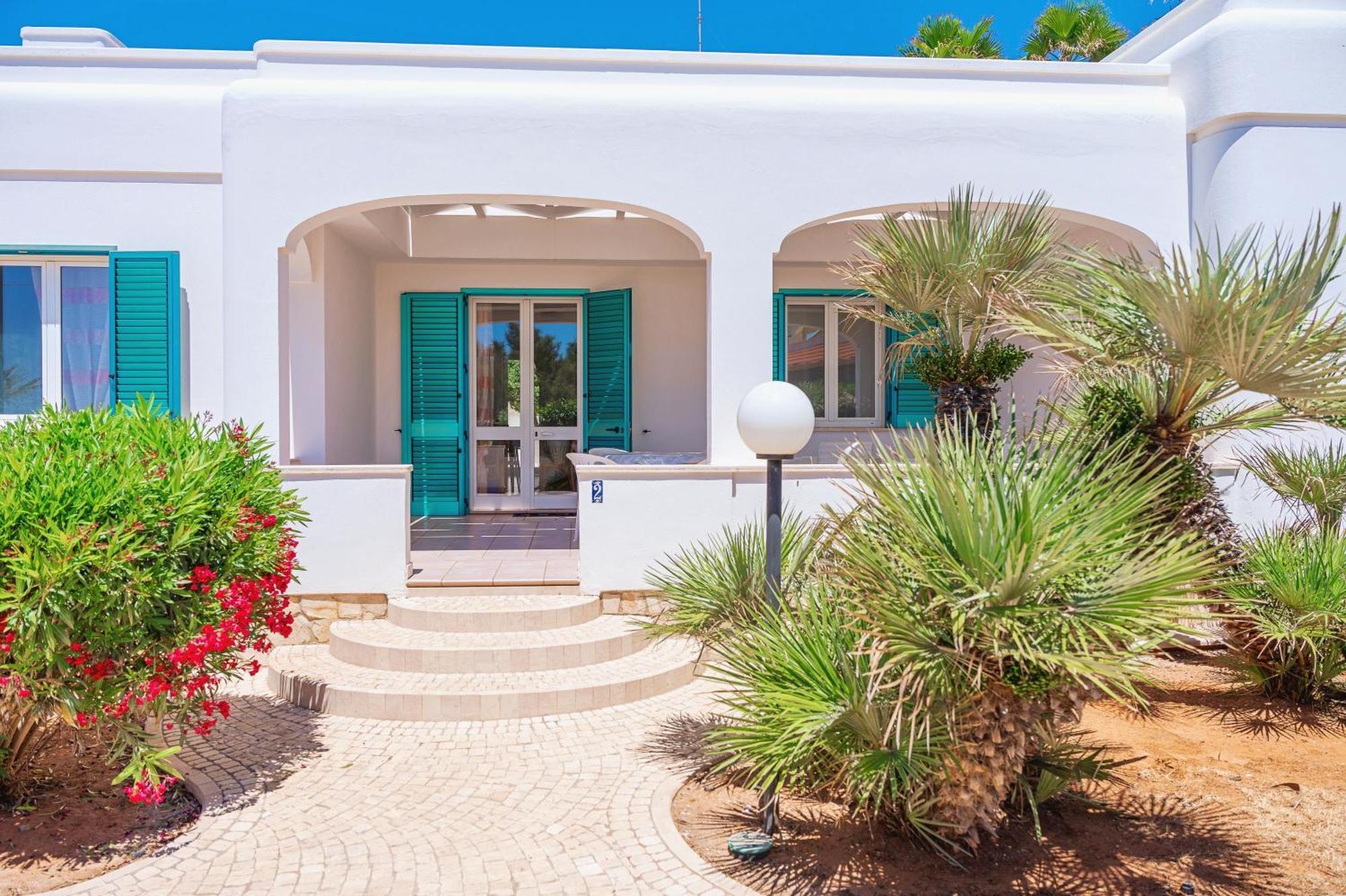 Residence Oasi Sul Mare Torre Suda Kültér fotó