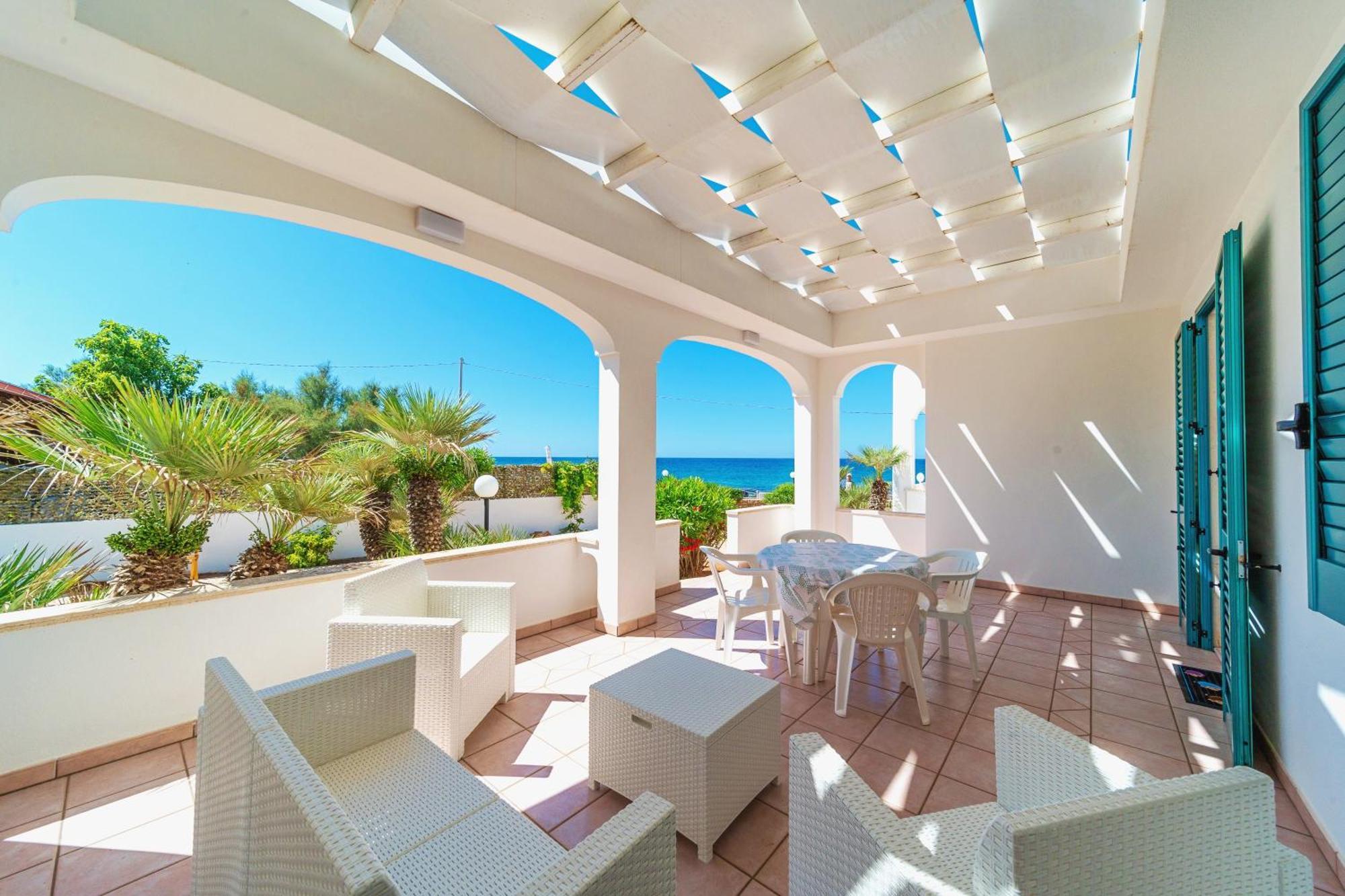 Residence Oasi Sul Mare Torre Suda Kültér fotó