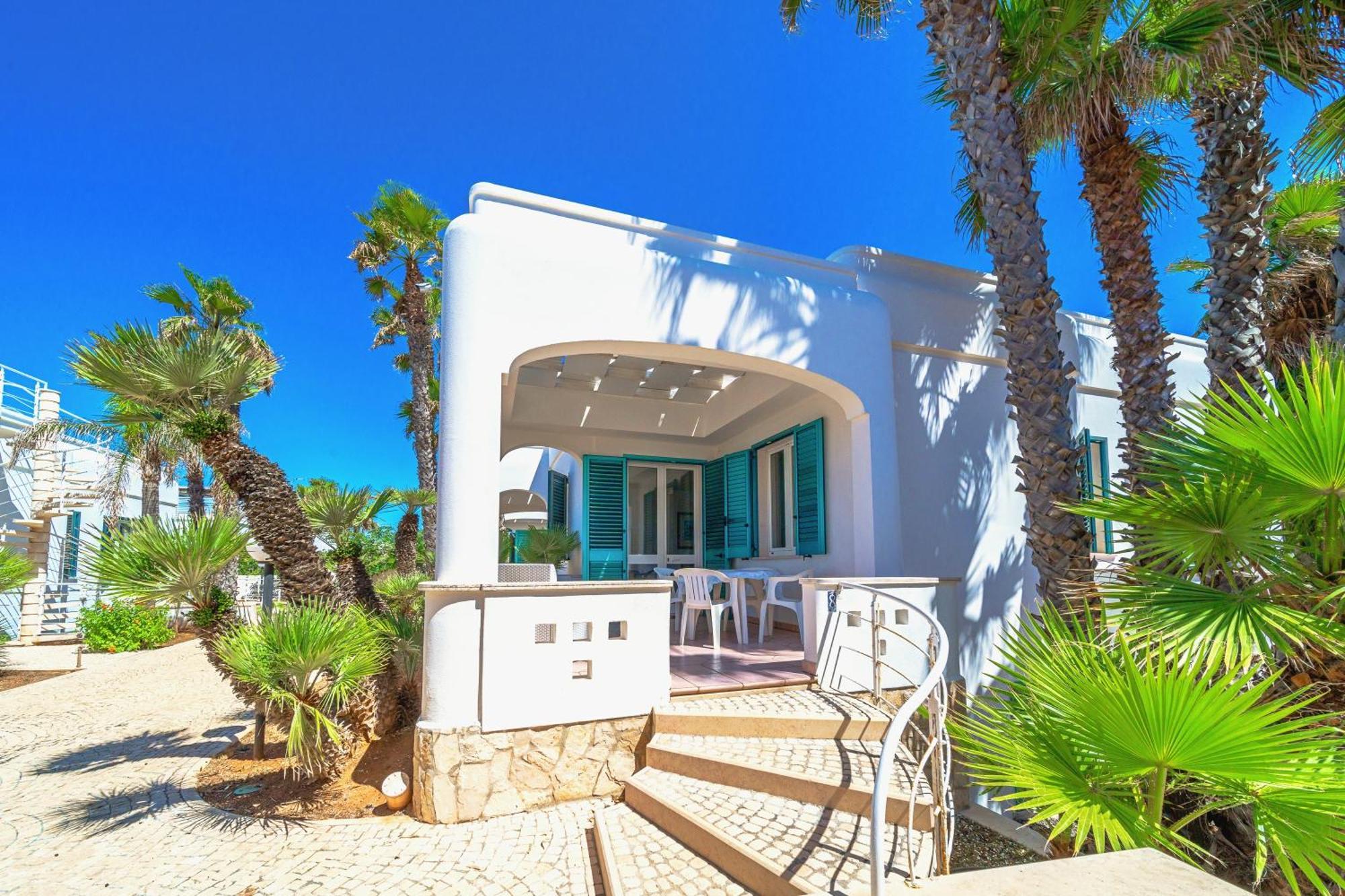 Residence Oasi Sul Mare Torre Suda Kültér fotó