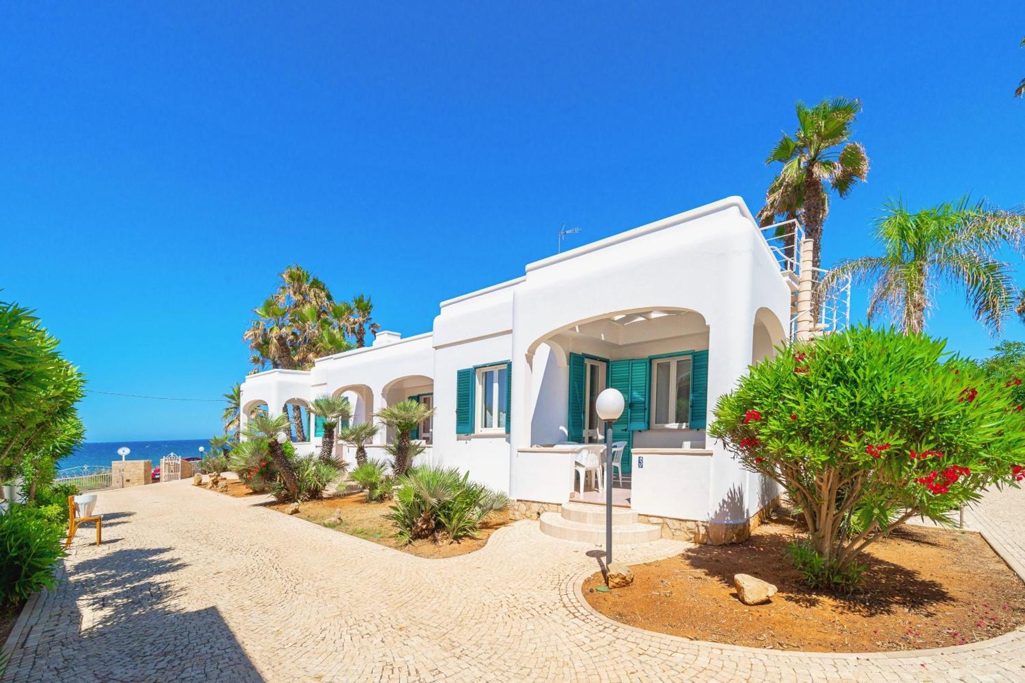 Residence Oasi Sul Mare Torre Suda Kültér fotó